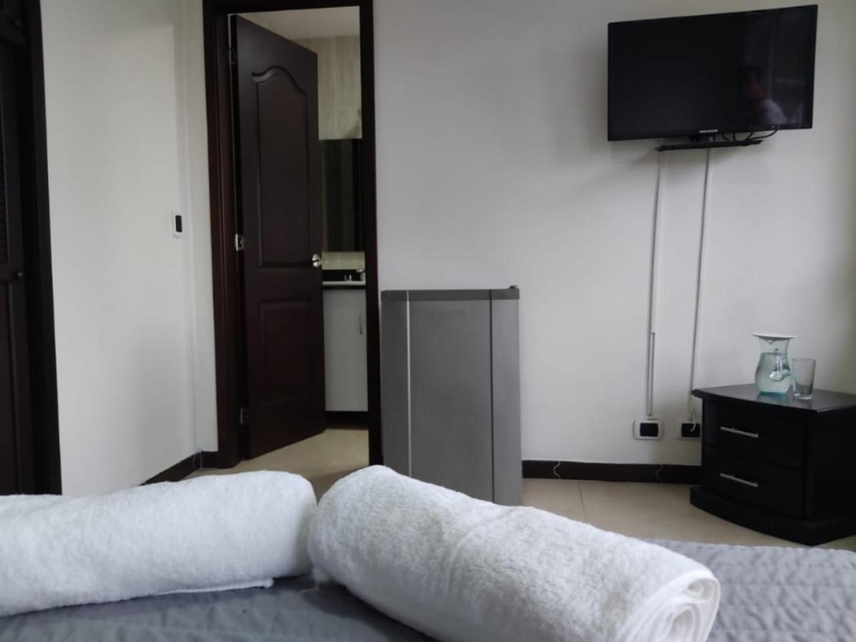 Habitacion Privada En Finca Turistica Hualcala La Mesa  Εξωτερικό φωτογραφία